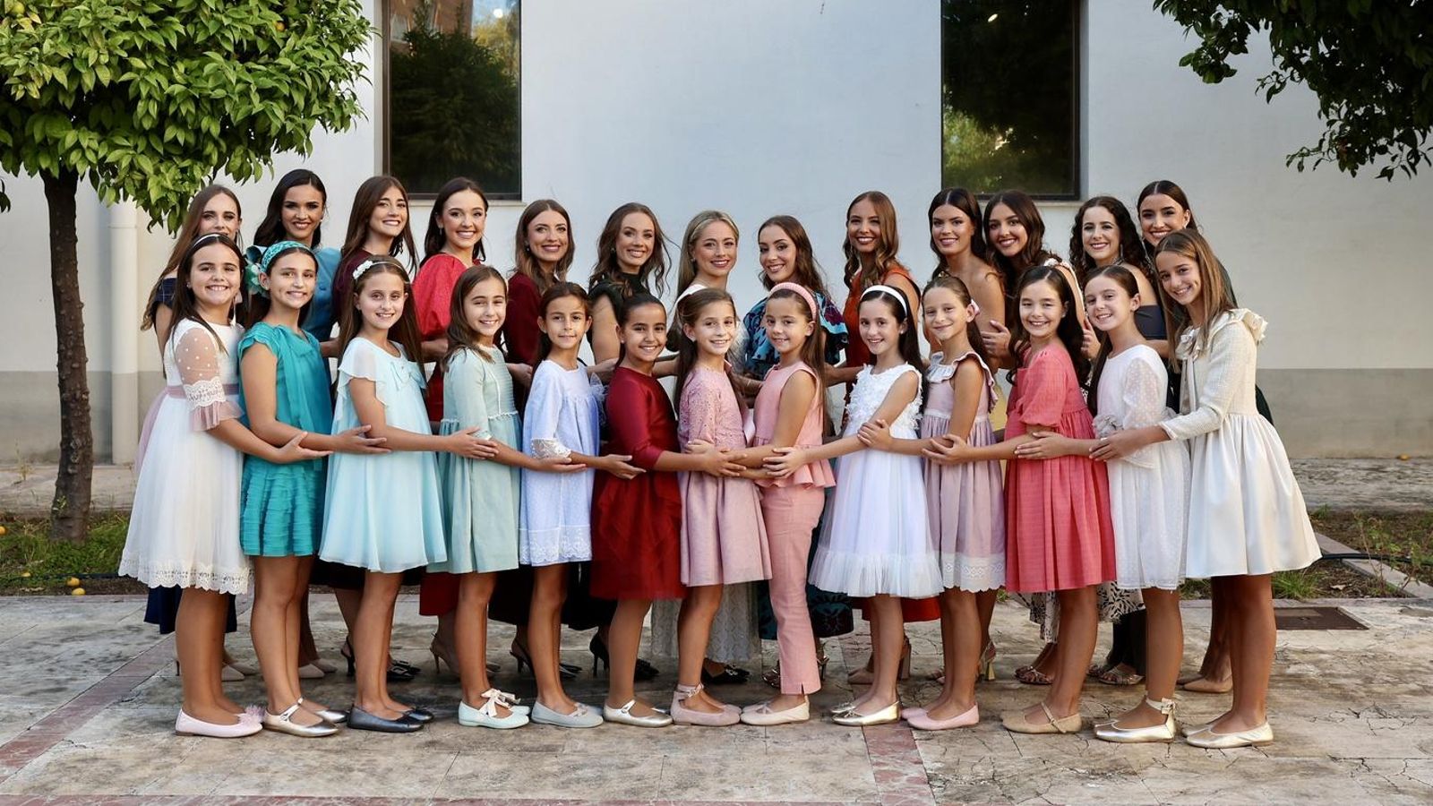 Estes són les 26 candidates a fallera major i fallera major infantil de València per a les Falles 2026