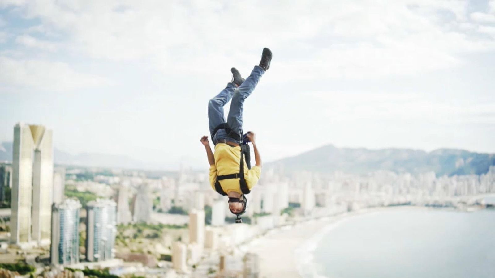 VÍDEO | Els millors saltadors BASE del món, reunits a Benidorm