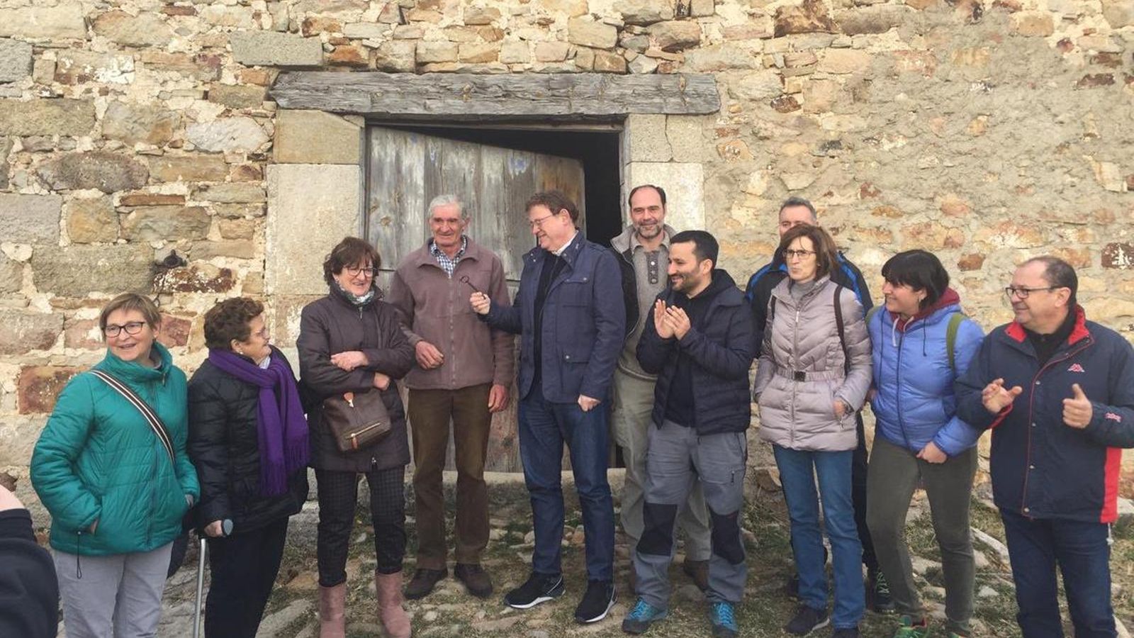 La famlía Benages Monfort ha entregat les claus del Mas de Sanaüja al president Ximo Puig