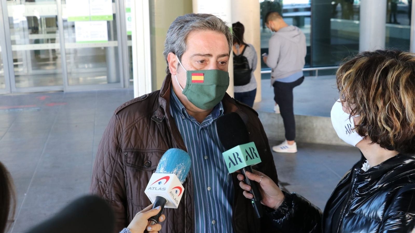 José María Llanos, a l'aeroport de Manises