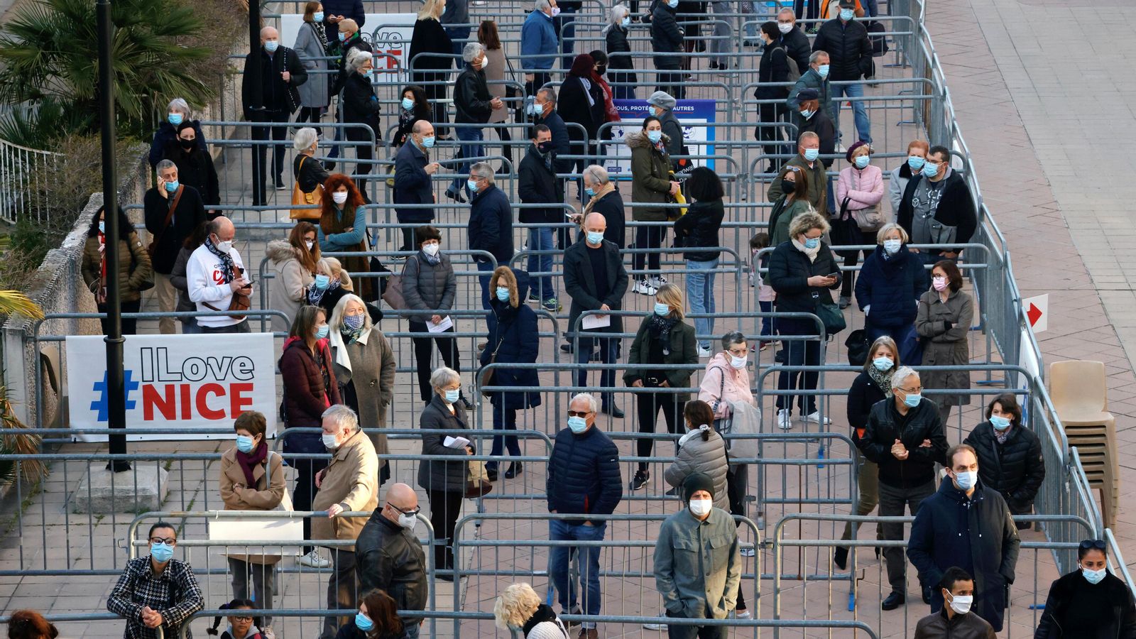 Campanya de vacunació de Covid-19 a Niça, França