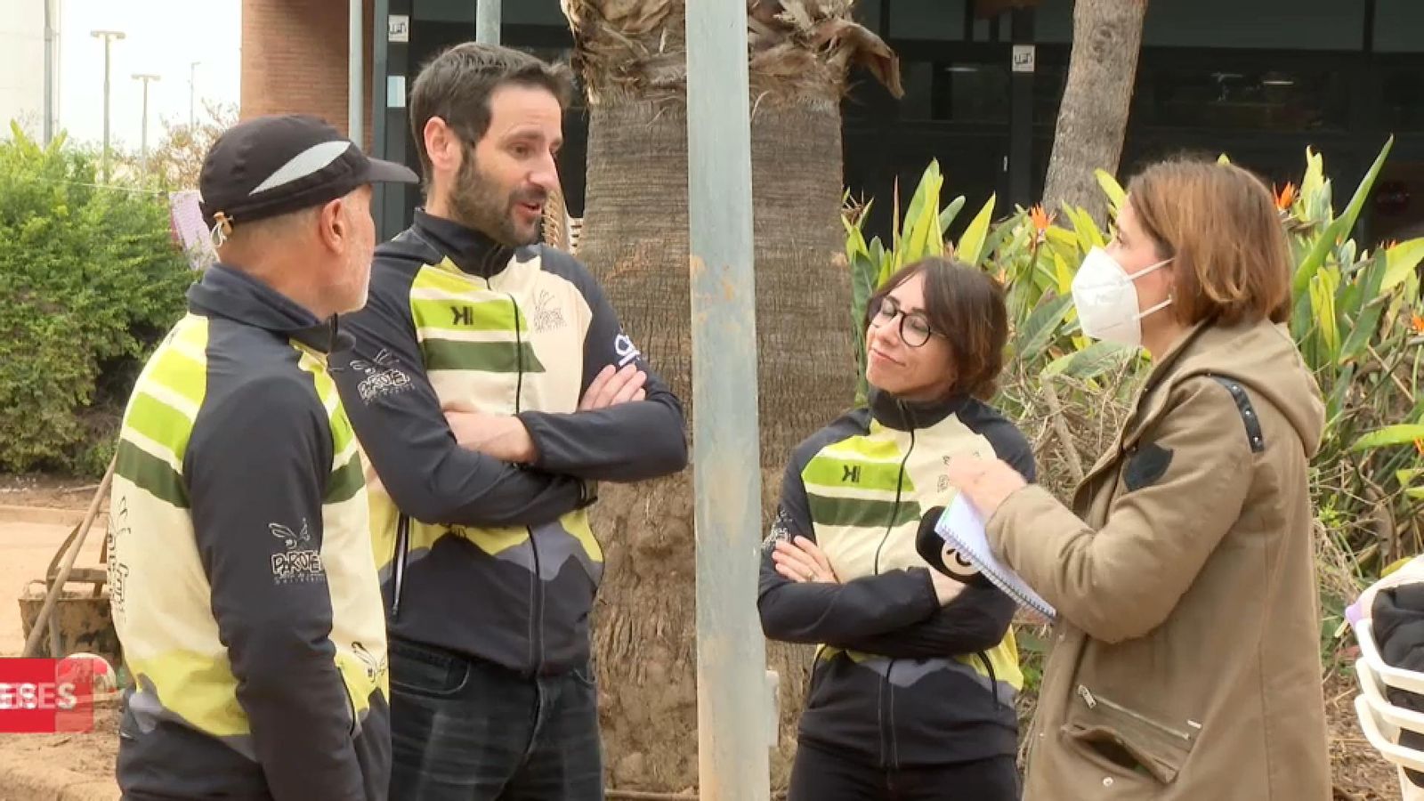 La Colla el Parotet, minvada per la DANA en la Marató de València