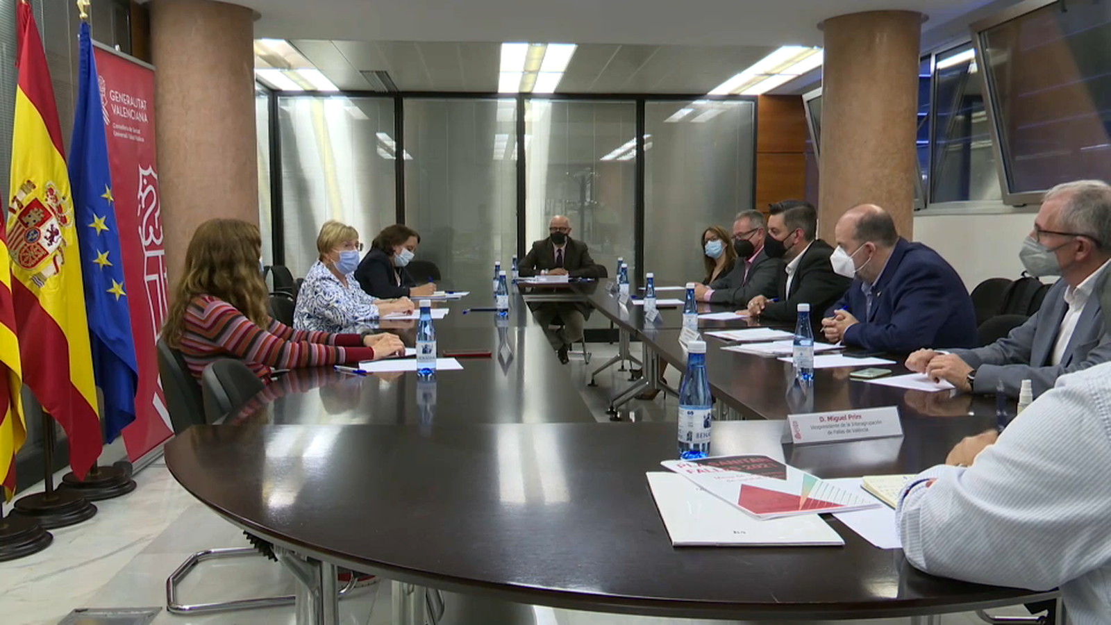 Reunió Sanitat i Món Faller en Les notícies de la nit