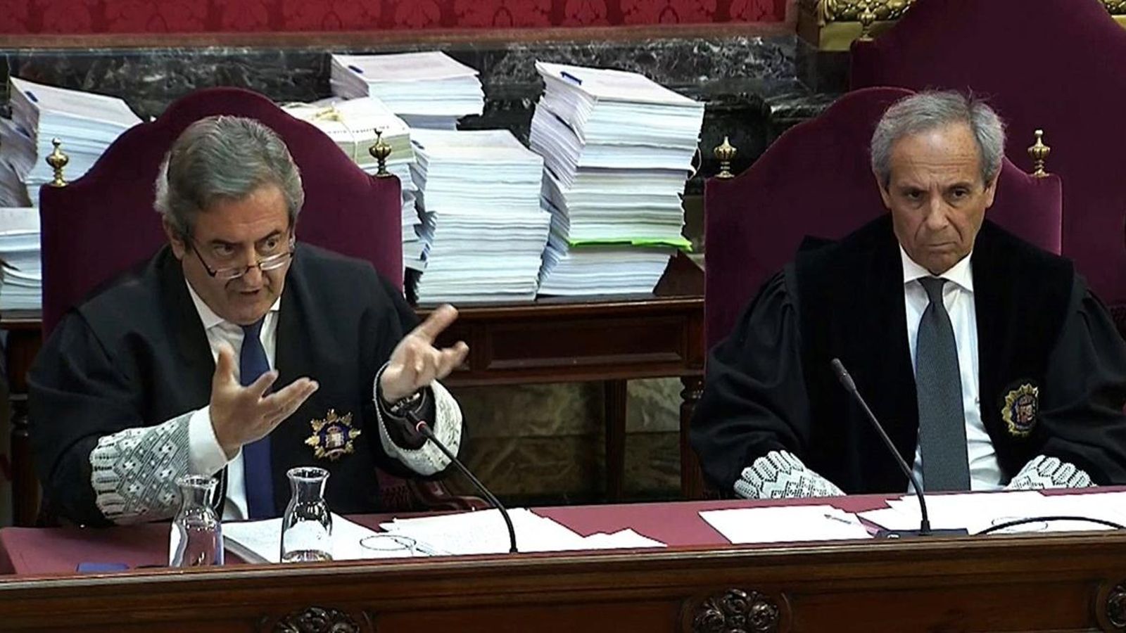 Els fiscals Javier Zaragoza i Jaime Moreno, durant la 21a jornada del juí del 'procés'