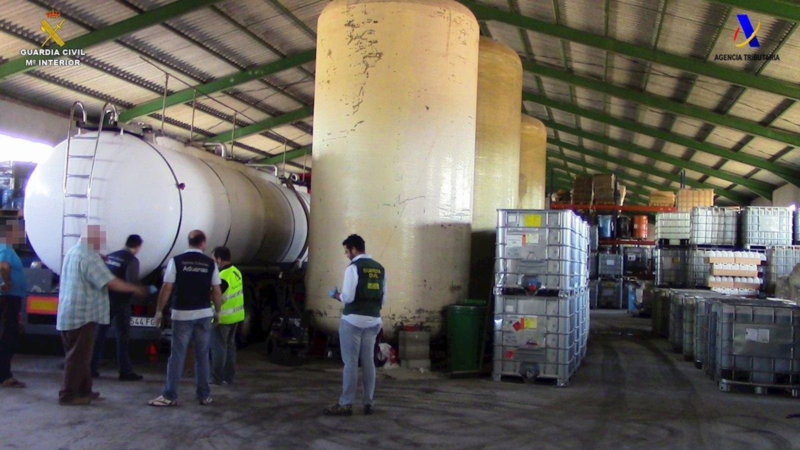 Hisenda destapa un frau d'11 milions d'euros en venda de gasoil modificat en gasolineres