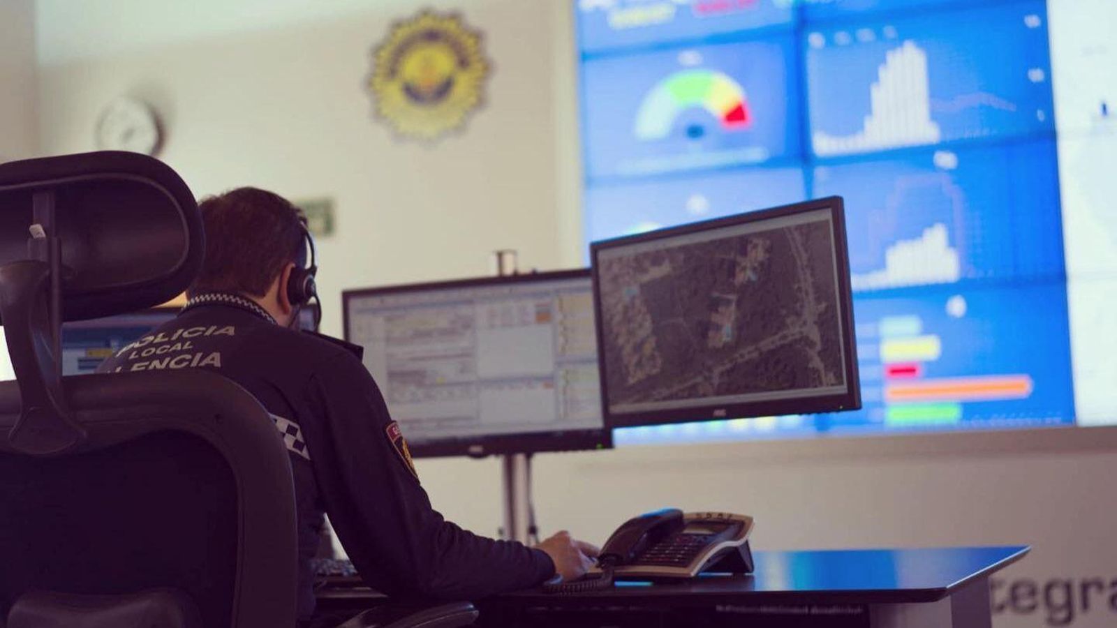 La Policia Local de València analitza els moviments del vehicle que va deixar greument ferit el xiquet, sense socórrer-lo, en l'avinguda dels Germans Machado