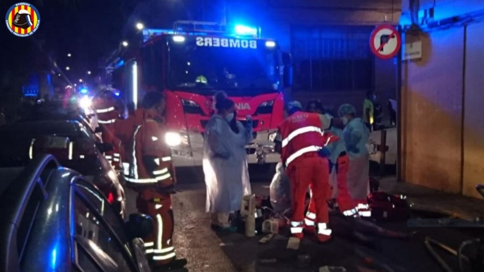 Les primeres investigacions apunten a l'explosió de la bateria d'un patinet elèctric com a possible causa de l'incendi