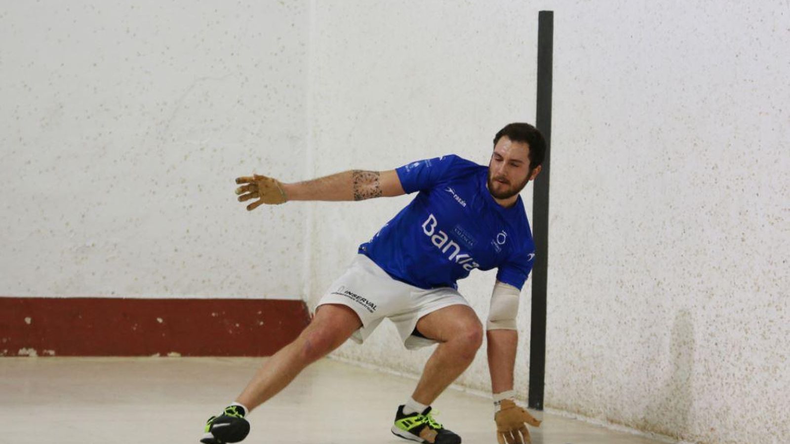 La pilota professional reprén l’activitat