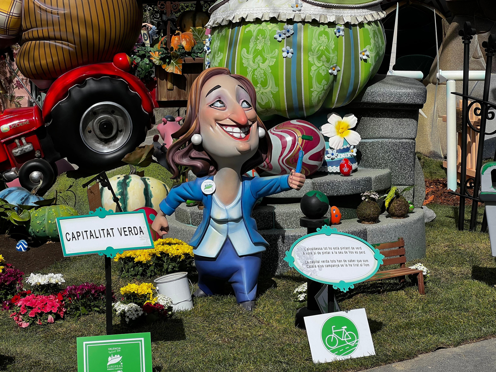 Falla Monestir de Poblet - Aparicio Albiñana (falla L’Antiga)