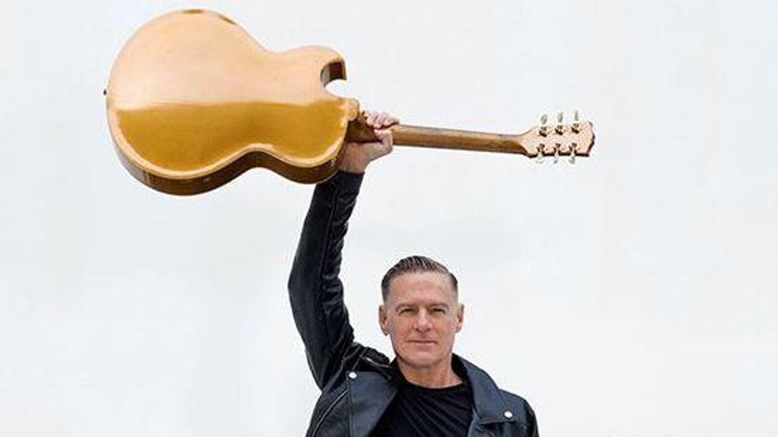 El canadenc Bryan Adams en una imatge promocional El canadenc Bryan Adams en una imatge promocional