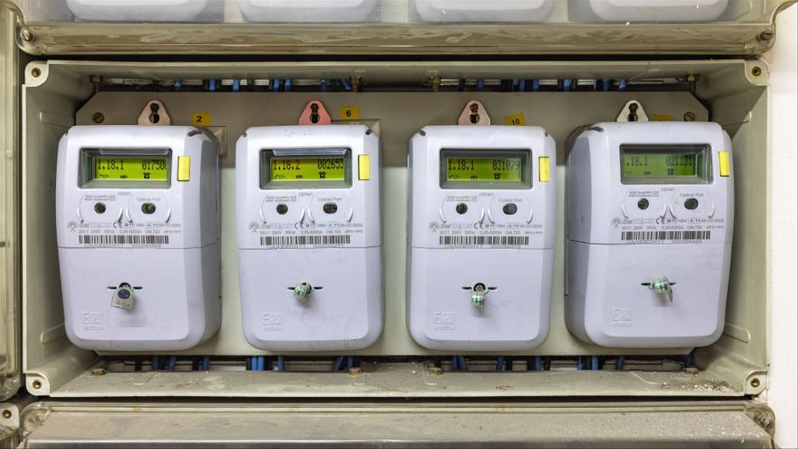 Contadors de llum en una imatge d'arxiu / À Punt NTC