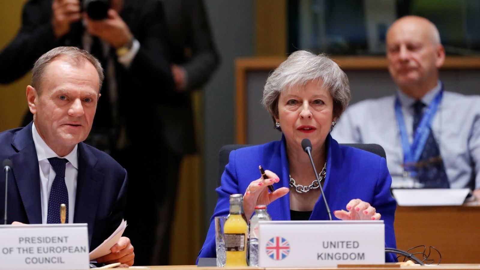 Theresa May i Donal Tusk a la cimera extraordinària sobre l'acord del Brexit