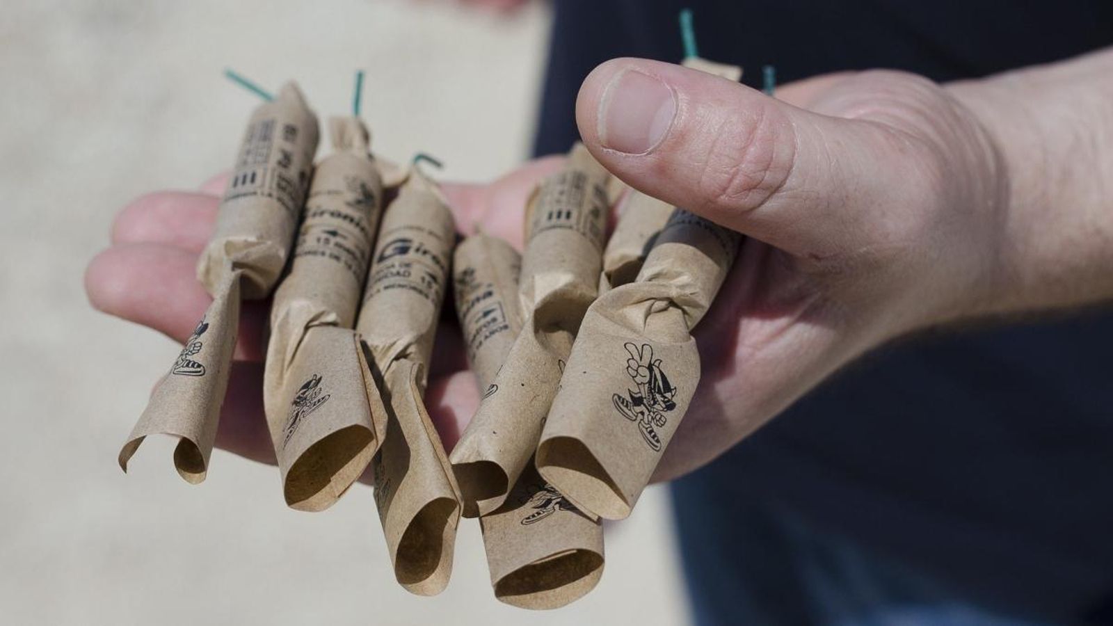 Brussel·les expedienta Espanya per les restriccions a la venda de pirotècnia europea