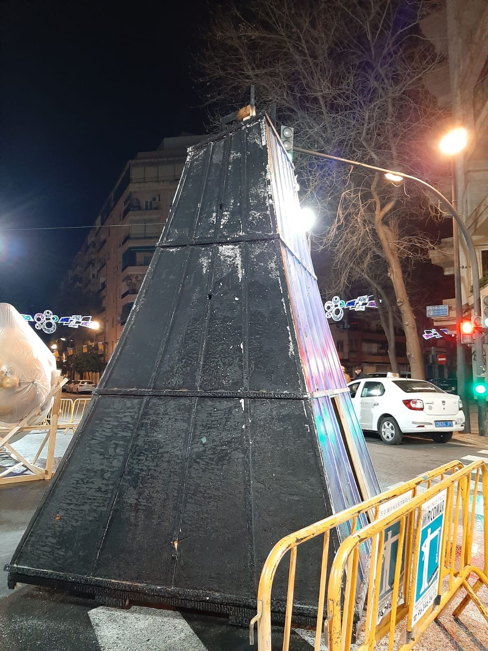 Part de l'estructura calcinada