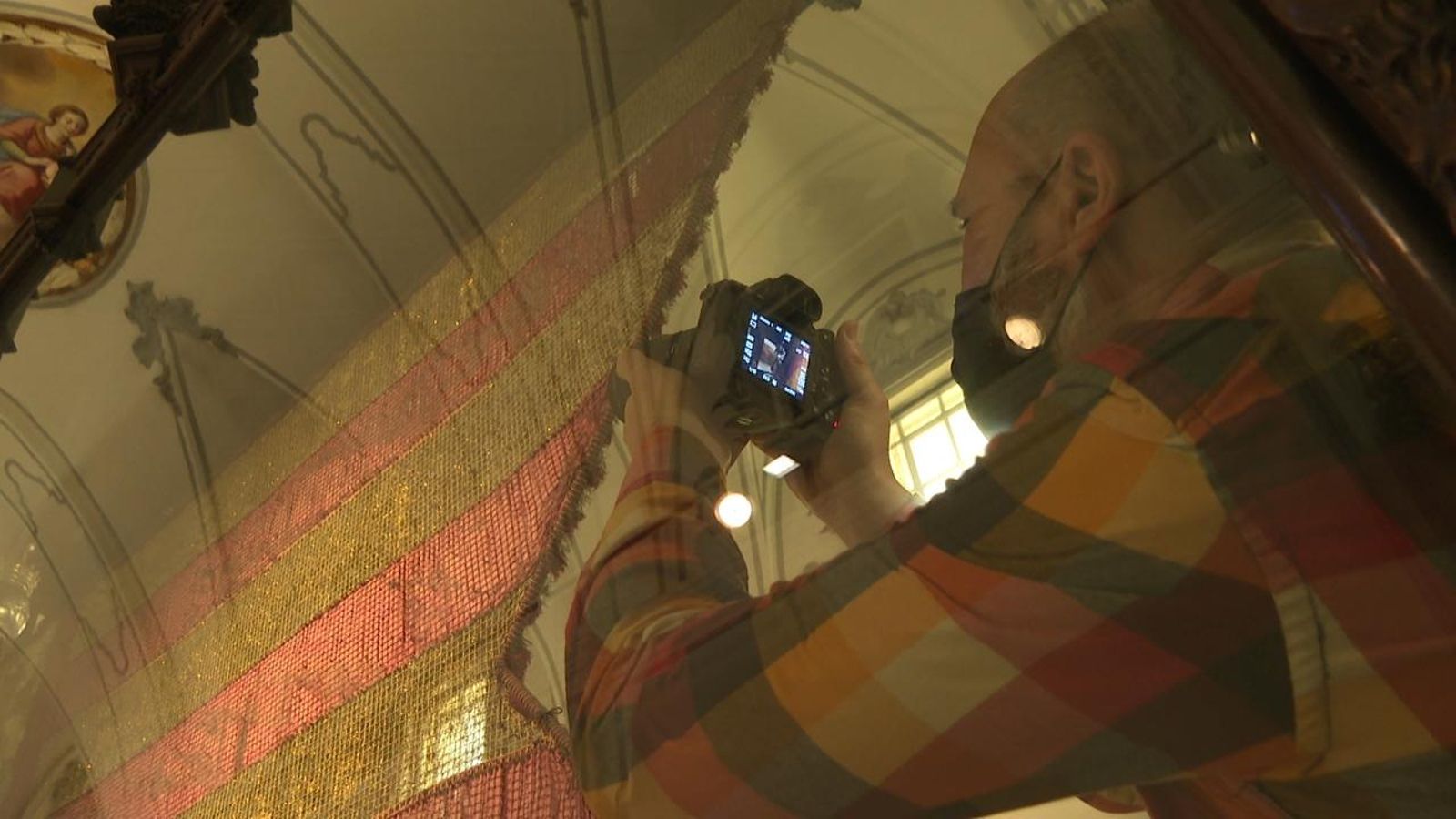 Estudien la Senyera per fer-ne una rèplica més lleugera