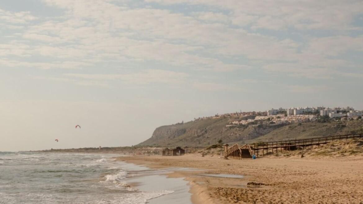 Platja del Carabassí, a Elx (arxiu)