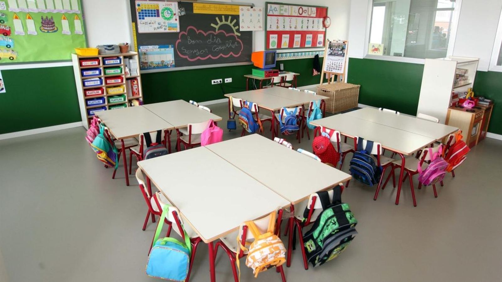 Educació posa en marxa el pla Mulan per a fer front a la suspensió temporal de les classes