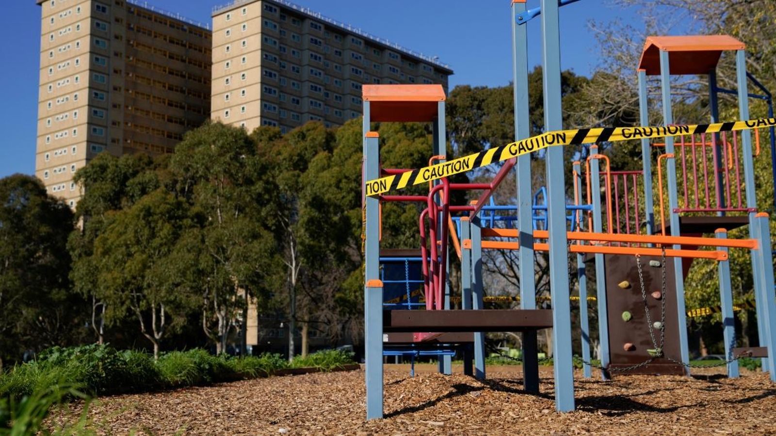 Parc infantil precintat a Melbourne