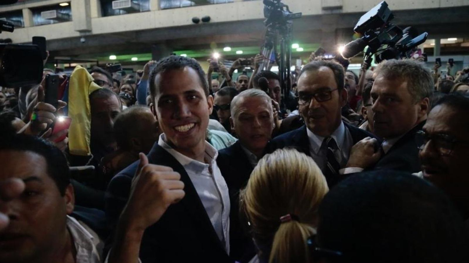 Juan Guaidó a la seua arribada a l'aeroport internacional de Maiquetía Simón Bolívar, Veneçuela