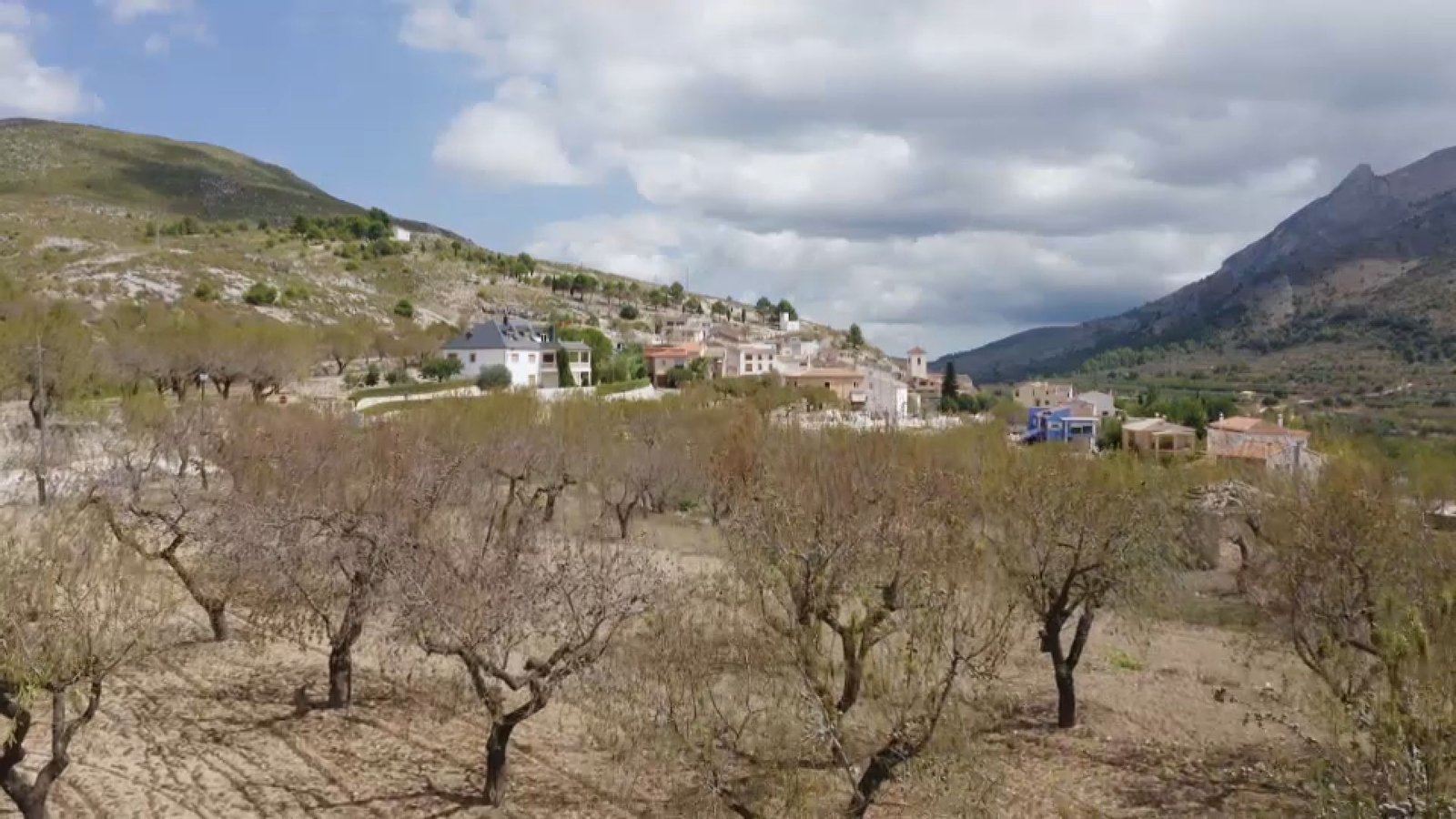 Image de Fageca envoltada de camps