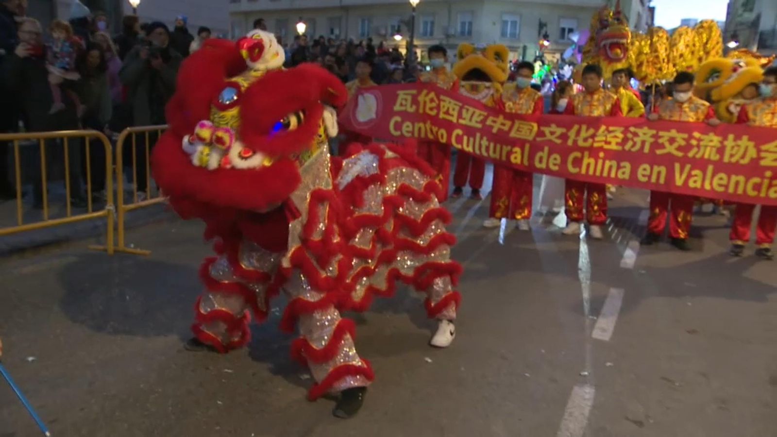 Imatge de la Gran Cavalcada celebrada a València per a celebrar l'any nou xinés