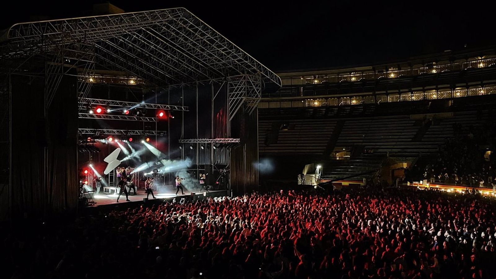 Imatge d'arxiu d'un concert de La Fúmiga a la plaça de Bous de València