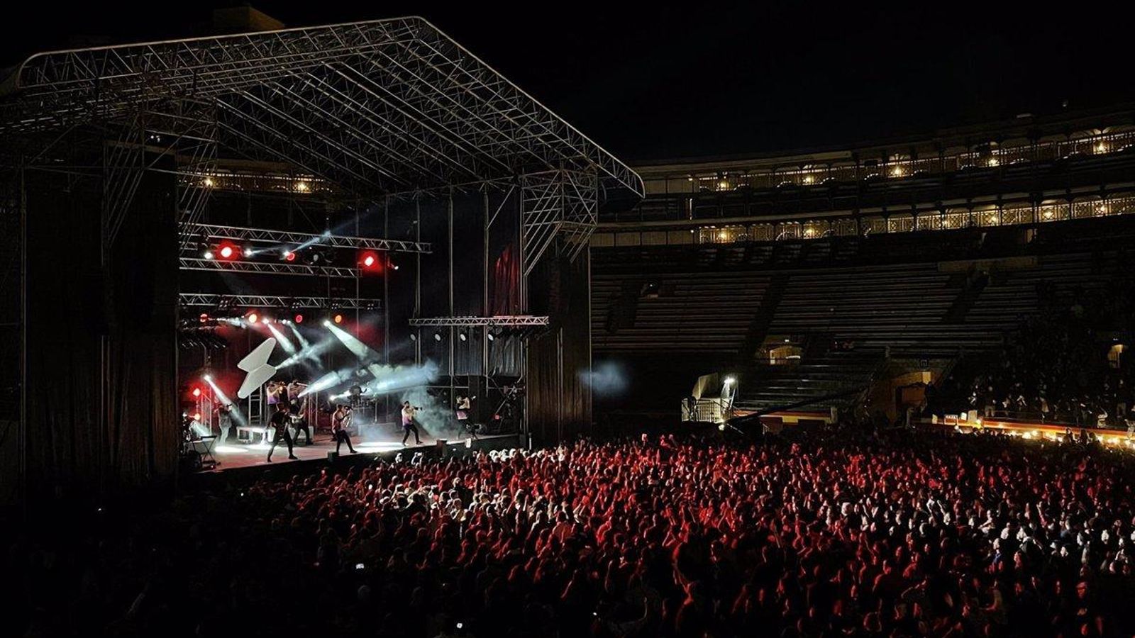 Imatge d'arxiu d'un concert de La Fúmiga a la plaça de Bous de València