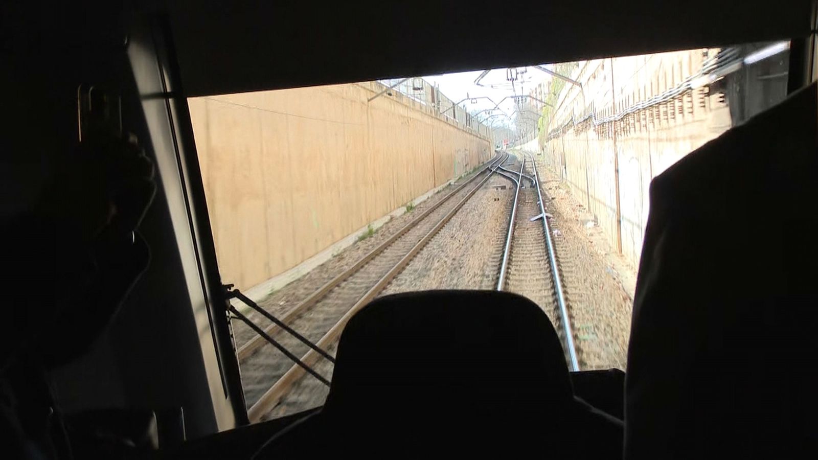 Metrovalència reobri les línies 1, 2 i 7 cap al sud de la ciutat afectades per la dana