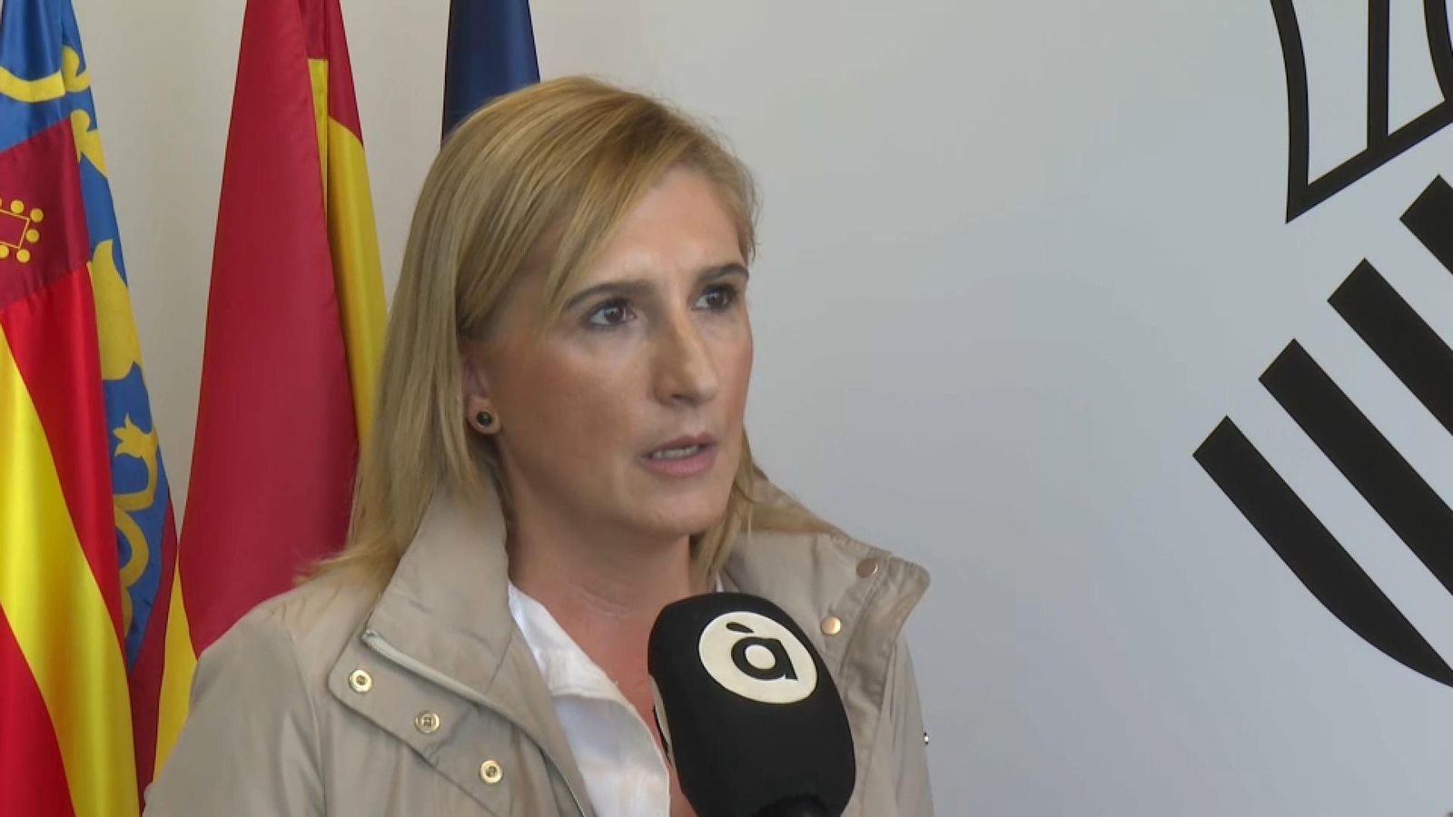 La consellera de Justícia i Interior, Salomé Pradas, atén À Punt este dijous