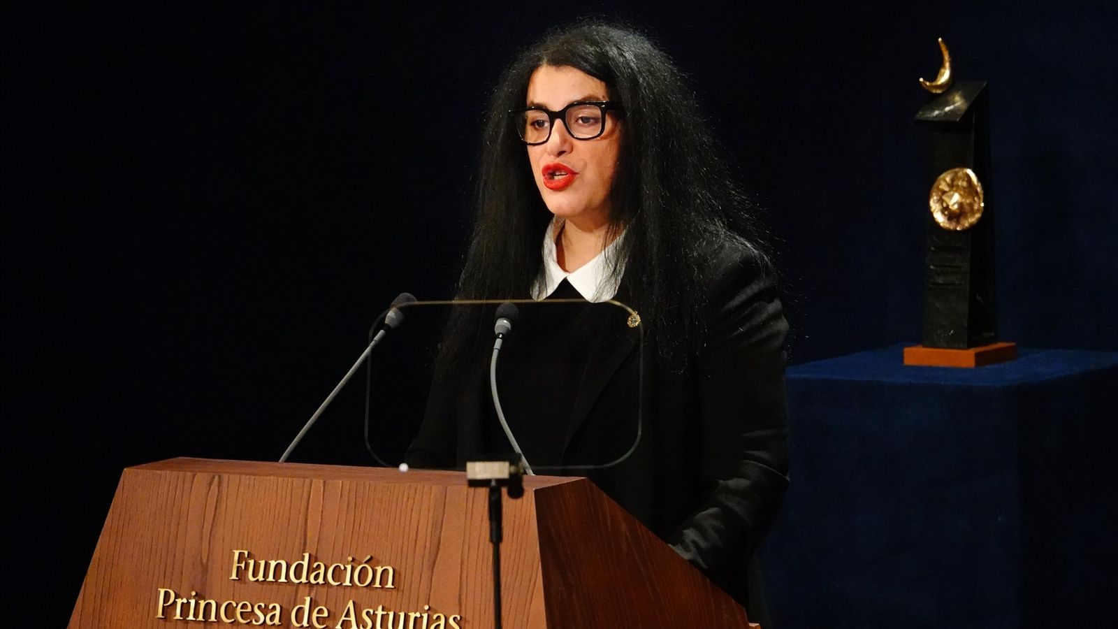Marjane Satrapi en la cerimònia de lliurament dels premis Princesa d'Astúries del 2024
