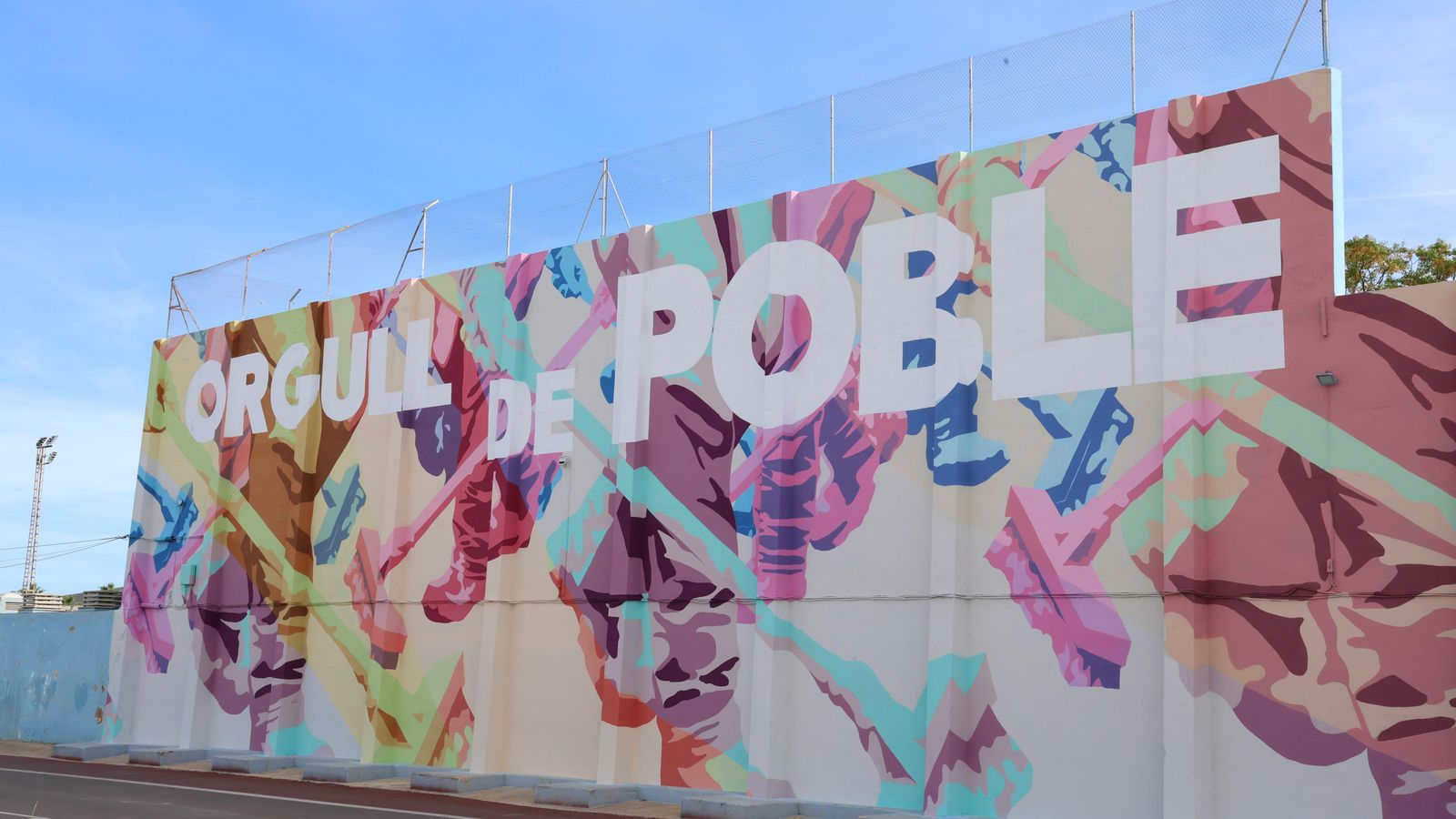 El mural 'Orgull de poble', completament acabat El mural 'Orgull de poble', completament acabat