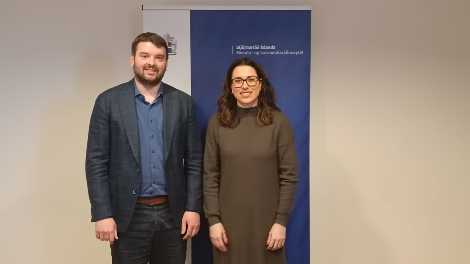 Mas, amb el ministre islandés d'Infància i Educació, Áxmundur Einar