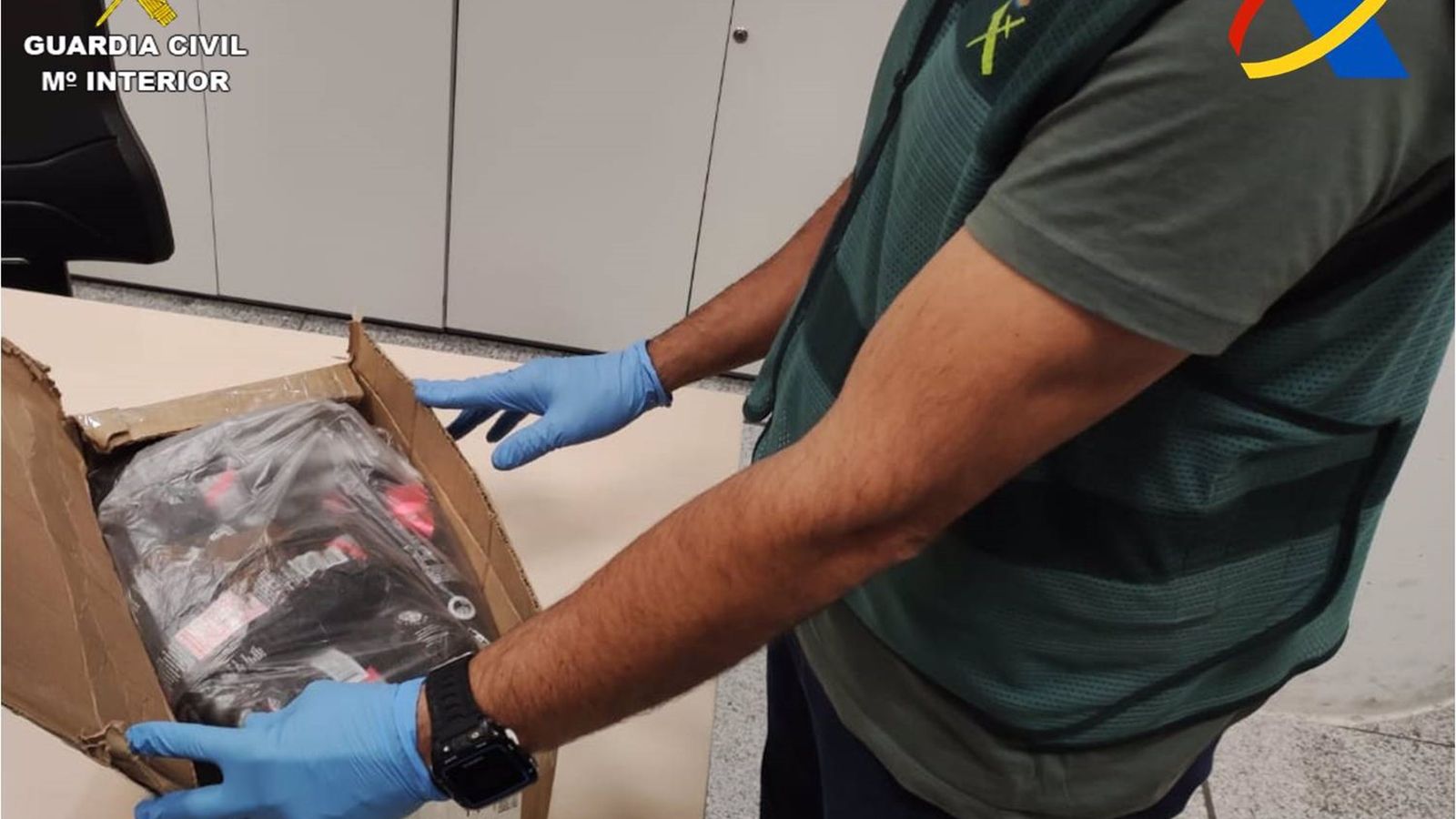 Paquets de café procedents de Colòmbia on s'amagava de cocaïna negra