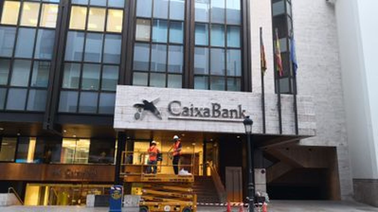L'antiga seu social de Bankia a València ja ha fet el canvi