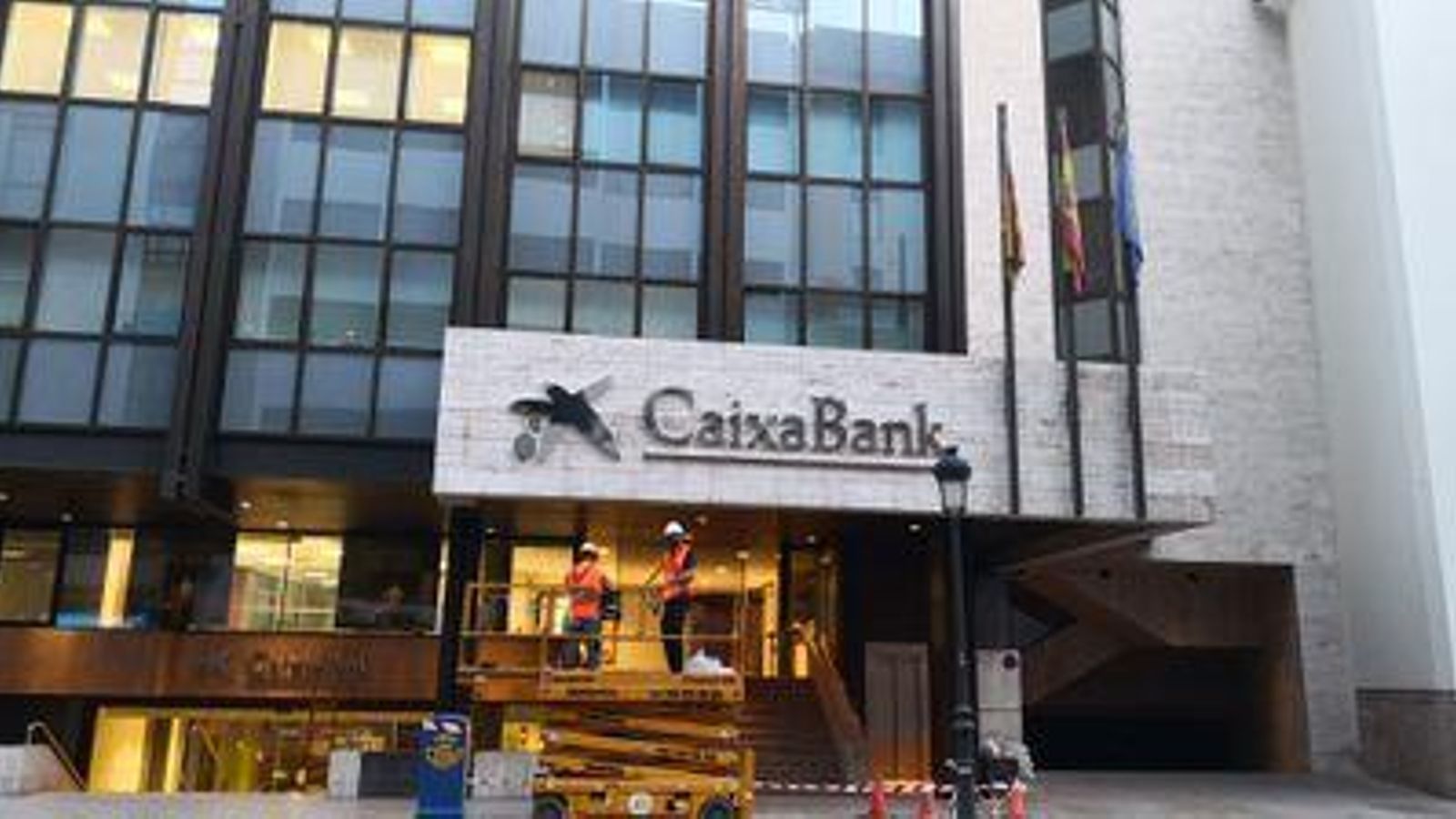 L'antiga seu social de Bankia a València ja ha fet el canvi