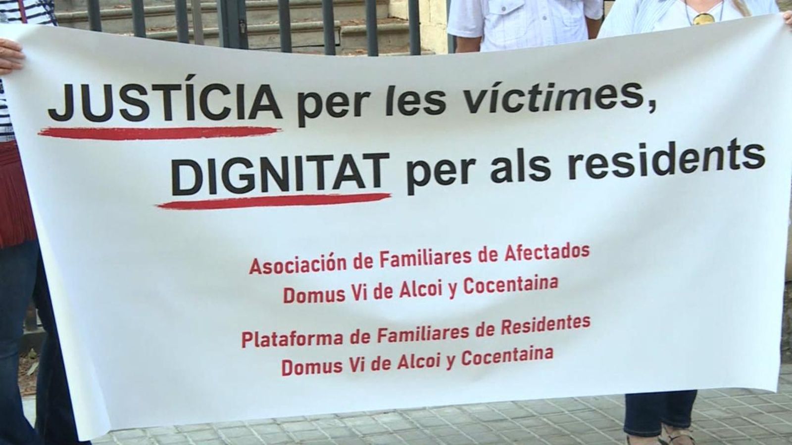 Les famílies de les persones mortes a la residència DomusVi d’Alcoi demanen respostes