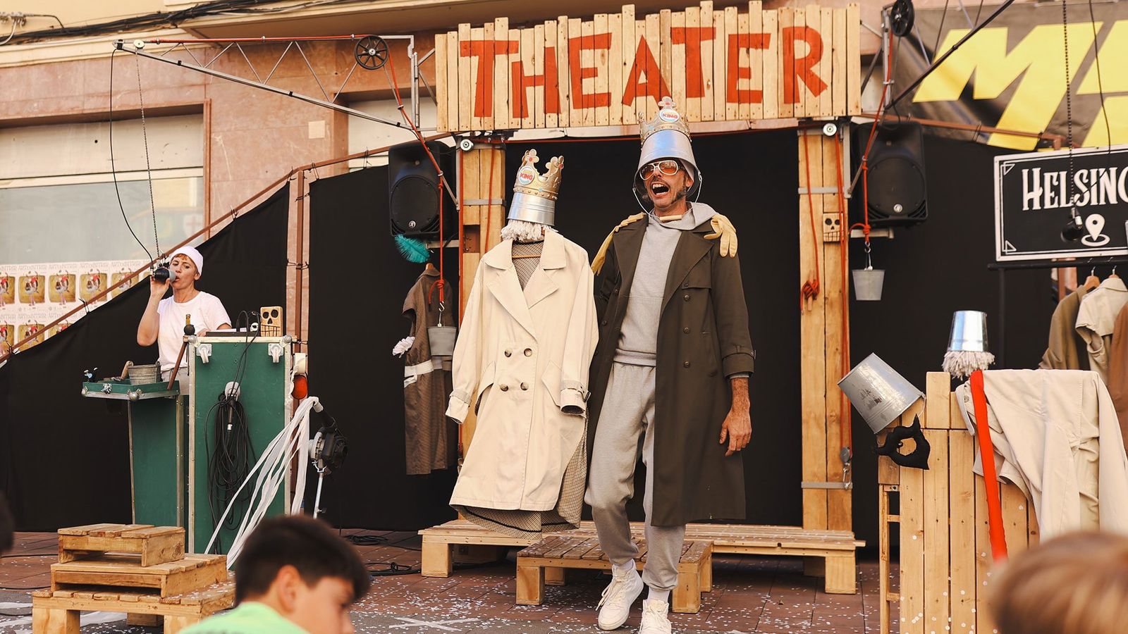 'Welcome & Sorry' és una comèdia gestual en clau de clown GANSO&Cia, que es podrà veure el diumenge a les cinc de la vesprada en la plaça José Soriano de Vila-real