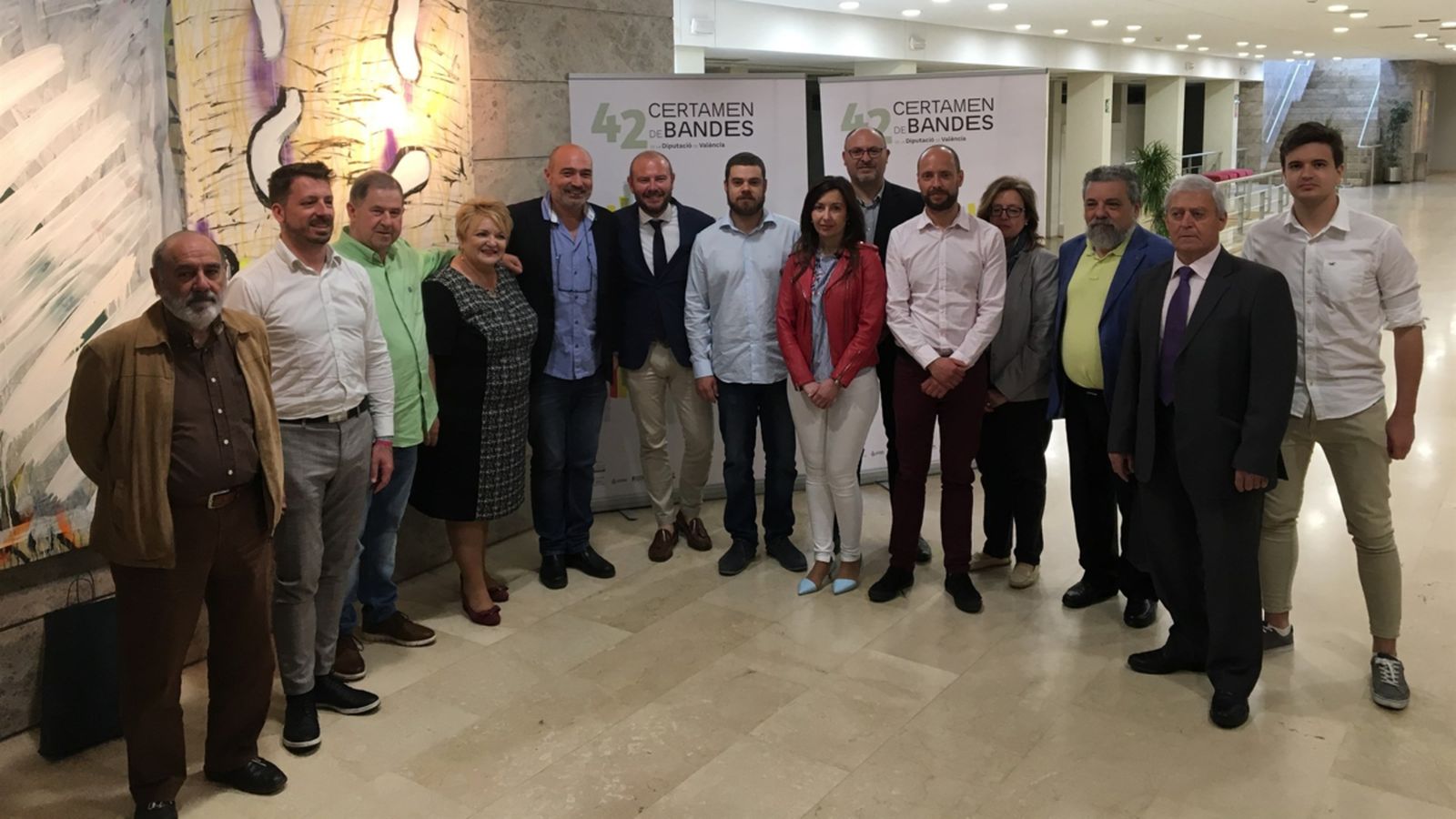 A la presentació del certamen han assistit alguns alcaldes i representants de les bandes