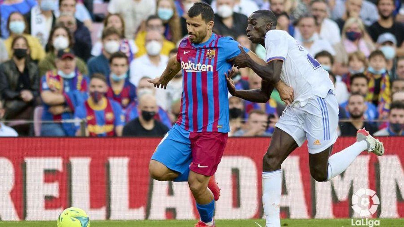 Agüero, en el partit contra el Reial Madrid