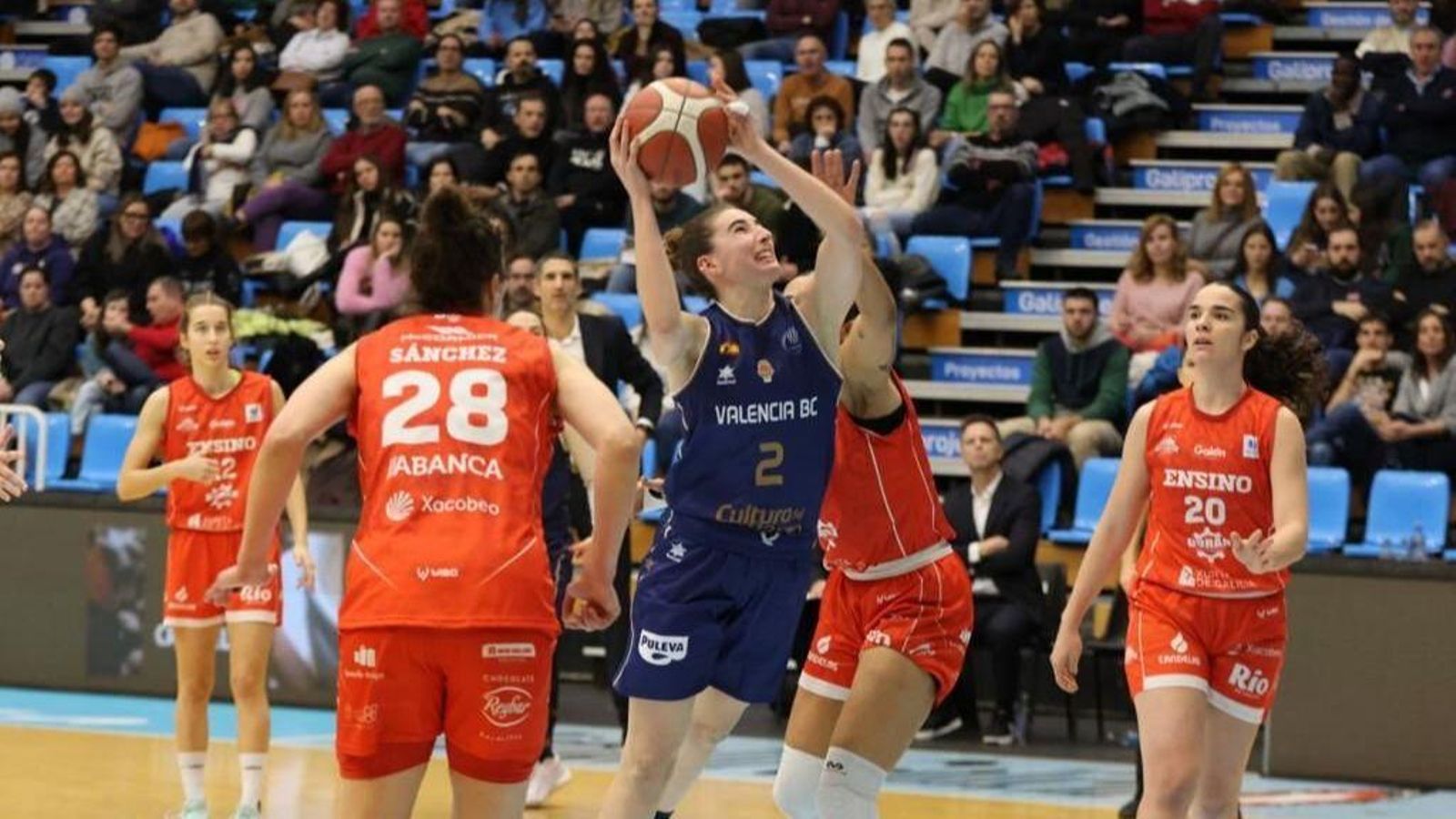 María Eraunzetamurgil, en una acció del partit