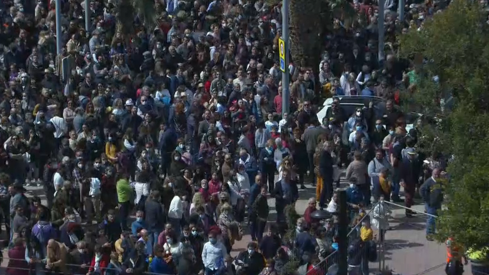 Nombrós públic ha pogut gaudir aquest diumenge de la mascletà a Castelló de la Plana.