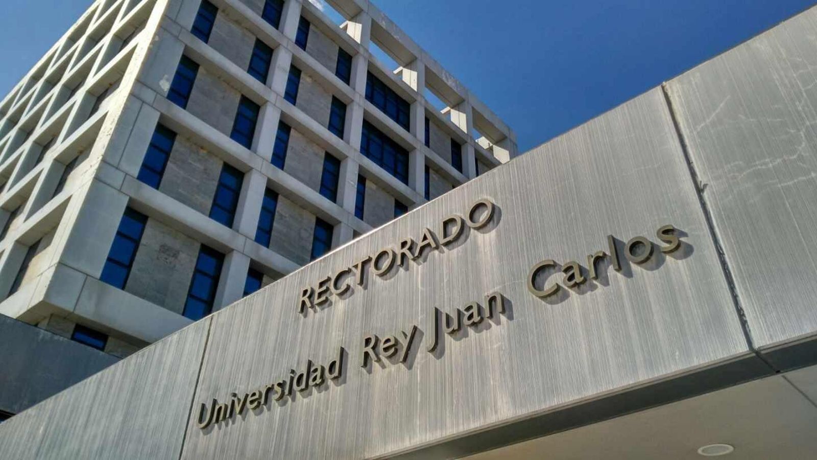 La Universitat compta, a més, amb el 'WCopyFind', un sistema antiplagi.