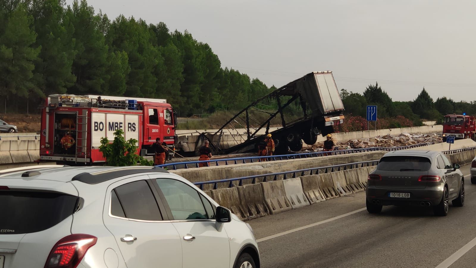 El camió accidentat