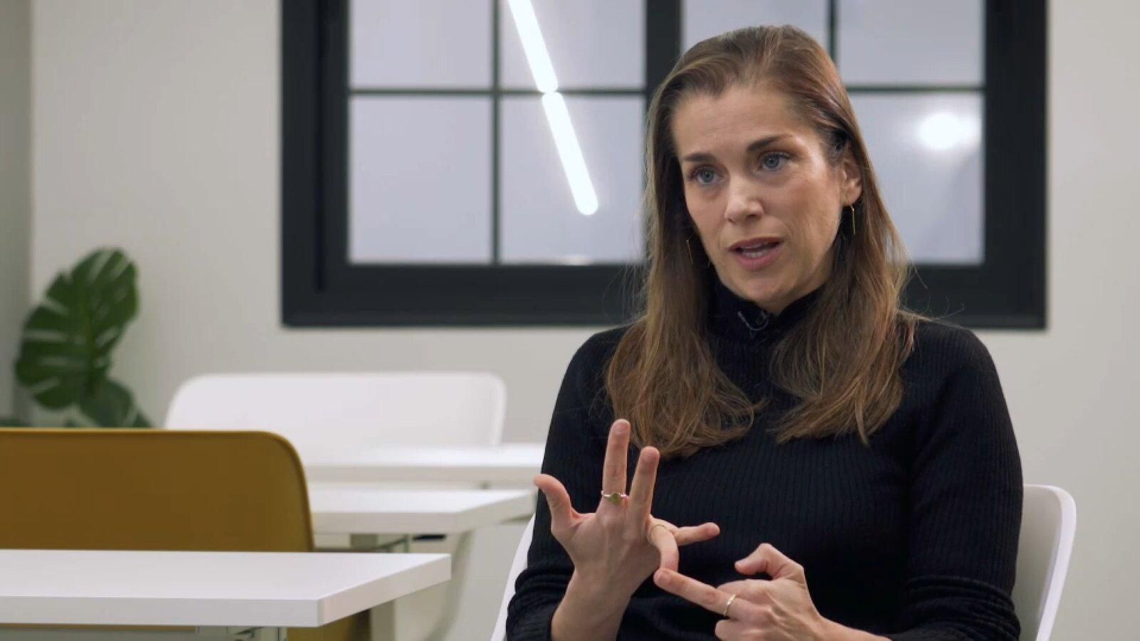 La productora valenciana María Zamora en una entrevista en el programa 'Zoom'