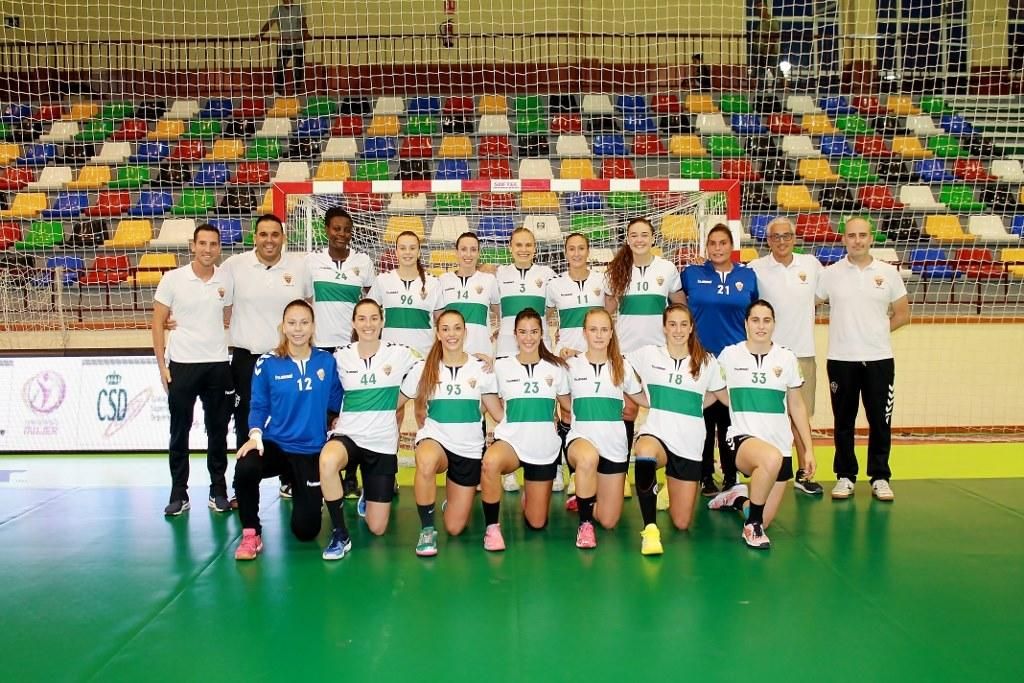 La finestra esportiva acompanyarà les campiones de la Copa de la Reina d’handbol en el seu debut aquesta temporada en Europa.