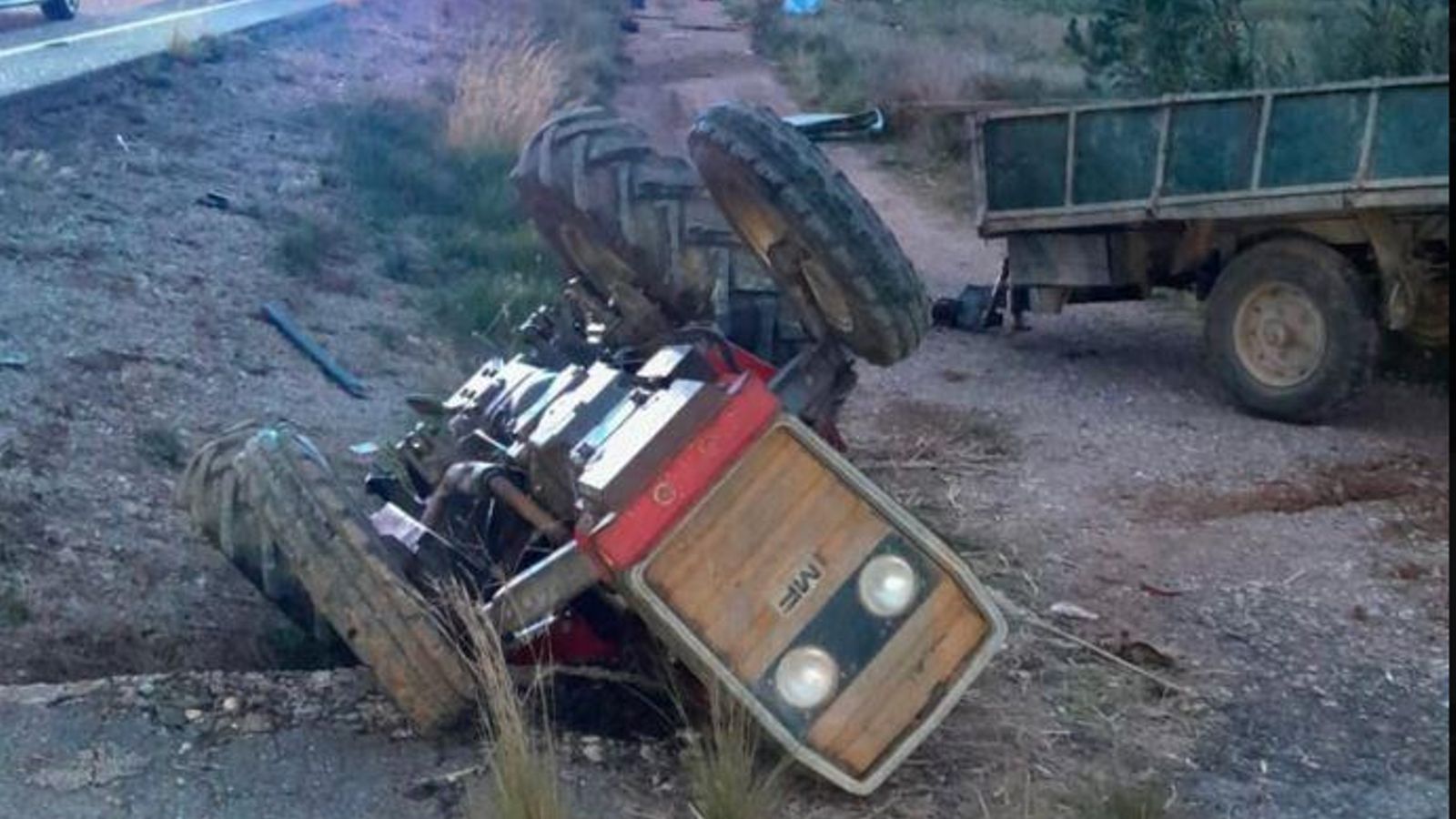 Tractor accidentat