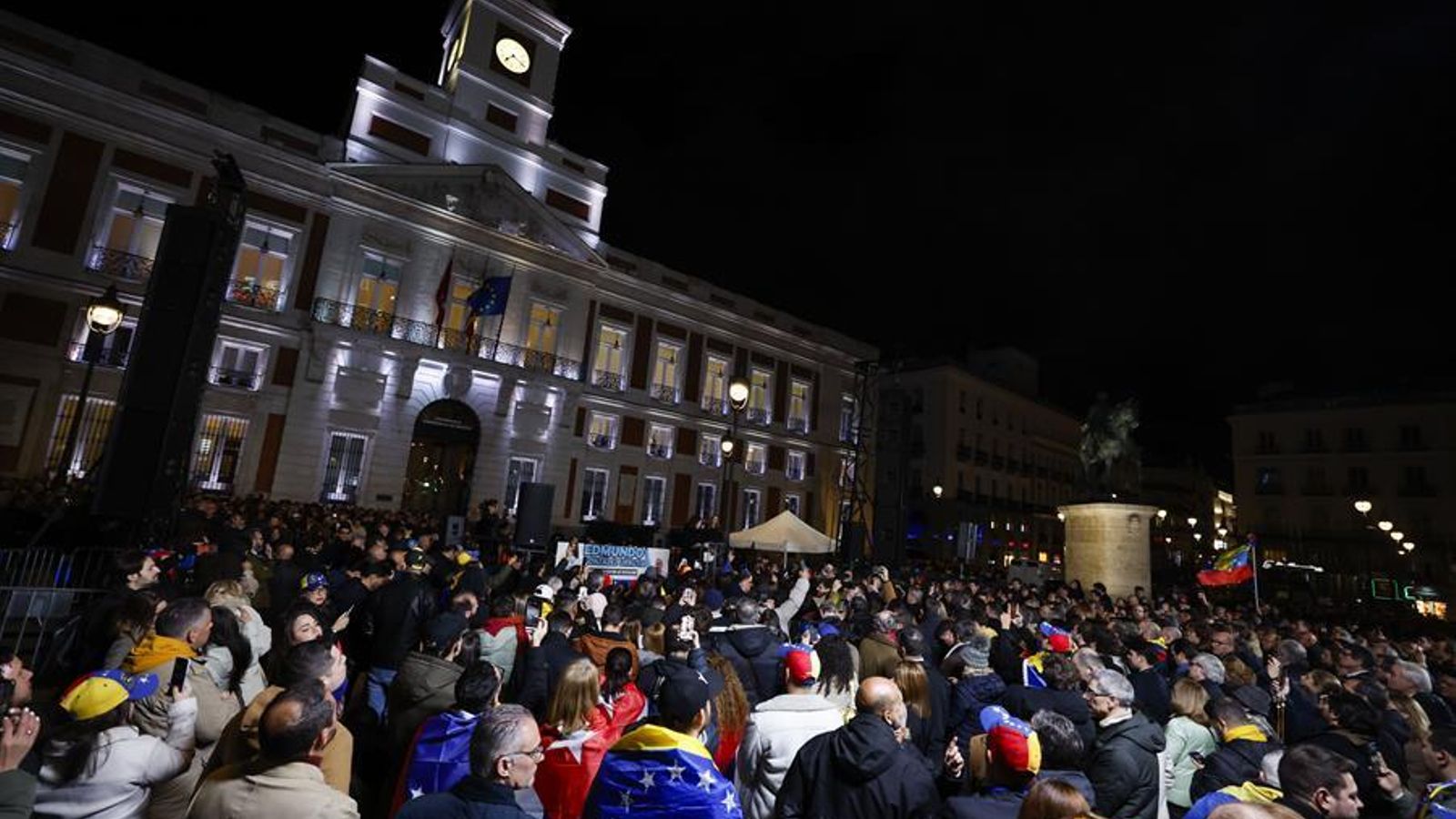 Els veneçolans es manifesten a Madrid Els veneçolans es manifesten a Madrid