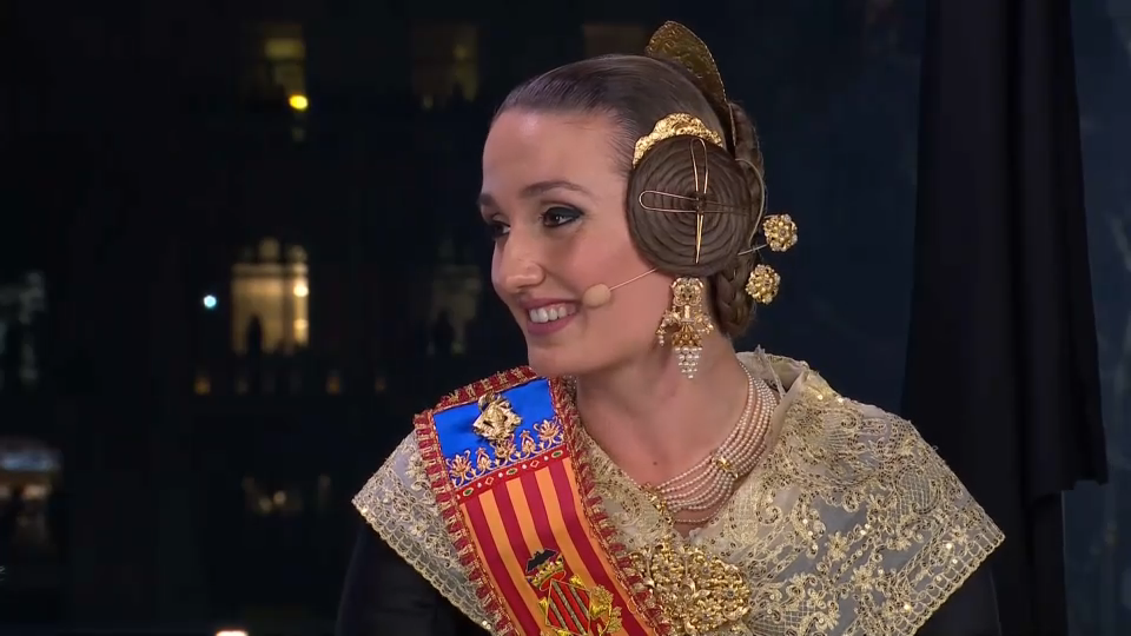 Entrevista a Laura Mengó minuts abans de la Cremà