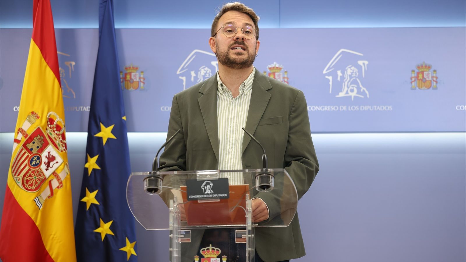 El diputat de Compromís i portaveu adjunt de Sumar al Congrés, Alberto Ibáñez, en una roda de premsa al Congrés este dimarts, 15 de setembre de 2026