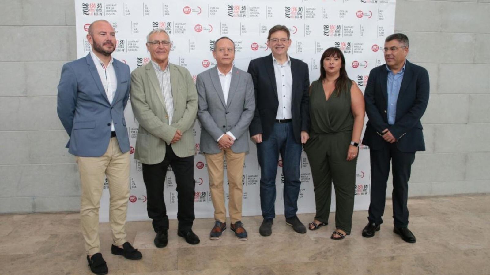 El president de la Generalitat, Ximo Puig, i l’alcalde de València, Joan Ribó, han assistit a l’acte de la UGT